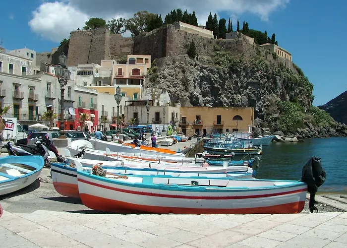 Penelope & Calypso 펜션 *